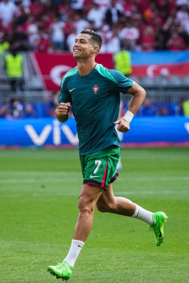 爱游戏网站入口包含今晚体能课后；葡萄牙体育队长鼓劲备战NBA季后赛；赛场秩序良好；球探报告显示潜力的词条